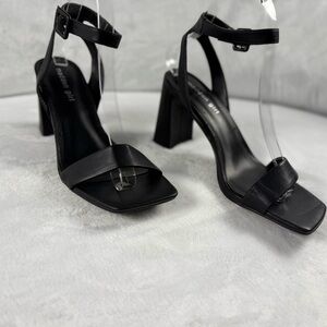 Madden Girl Black Chunky Heel Sandals